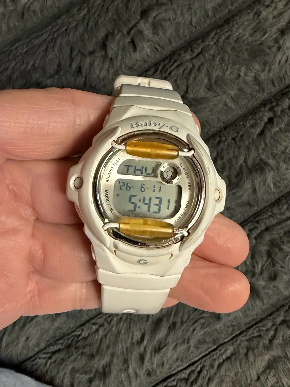 White Digital Sports Smartwatch - Women's Durable Wearable